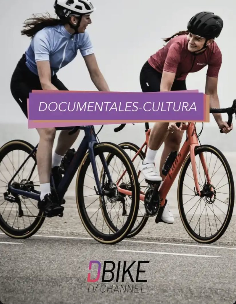 Documentales y cultura: dos ciclistas charlando junto a la playa