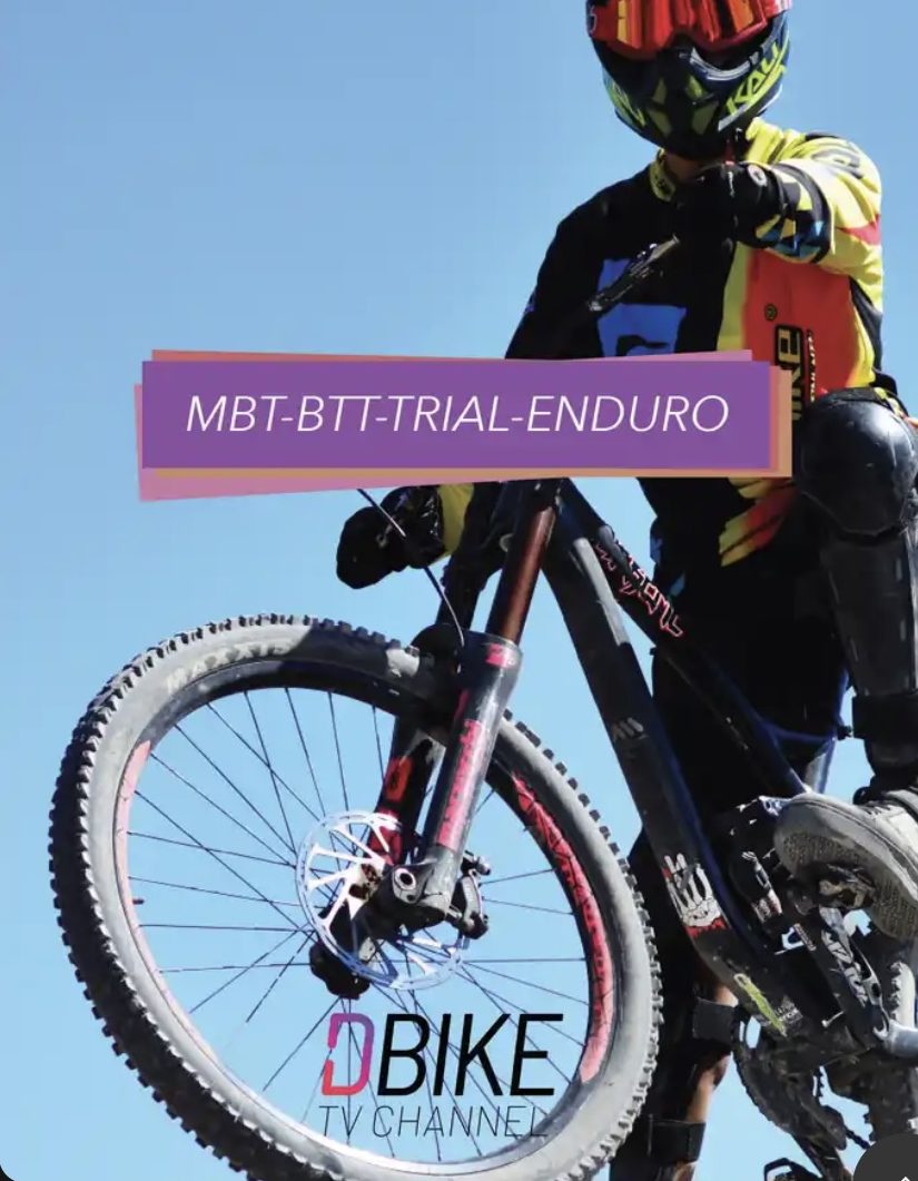 MTB, BTT, trial y enduro: ciclista de montaña en pleno salto